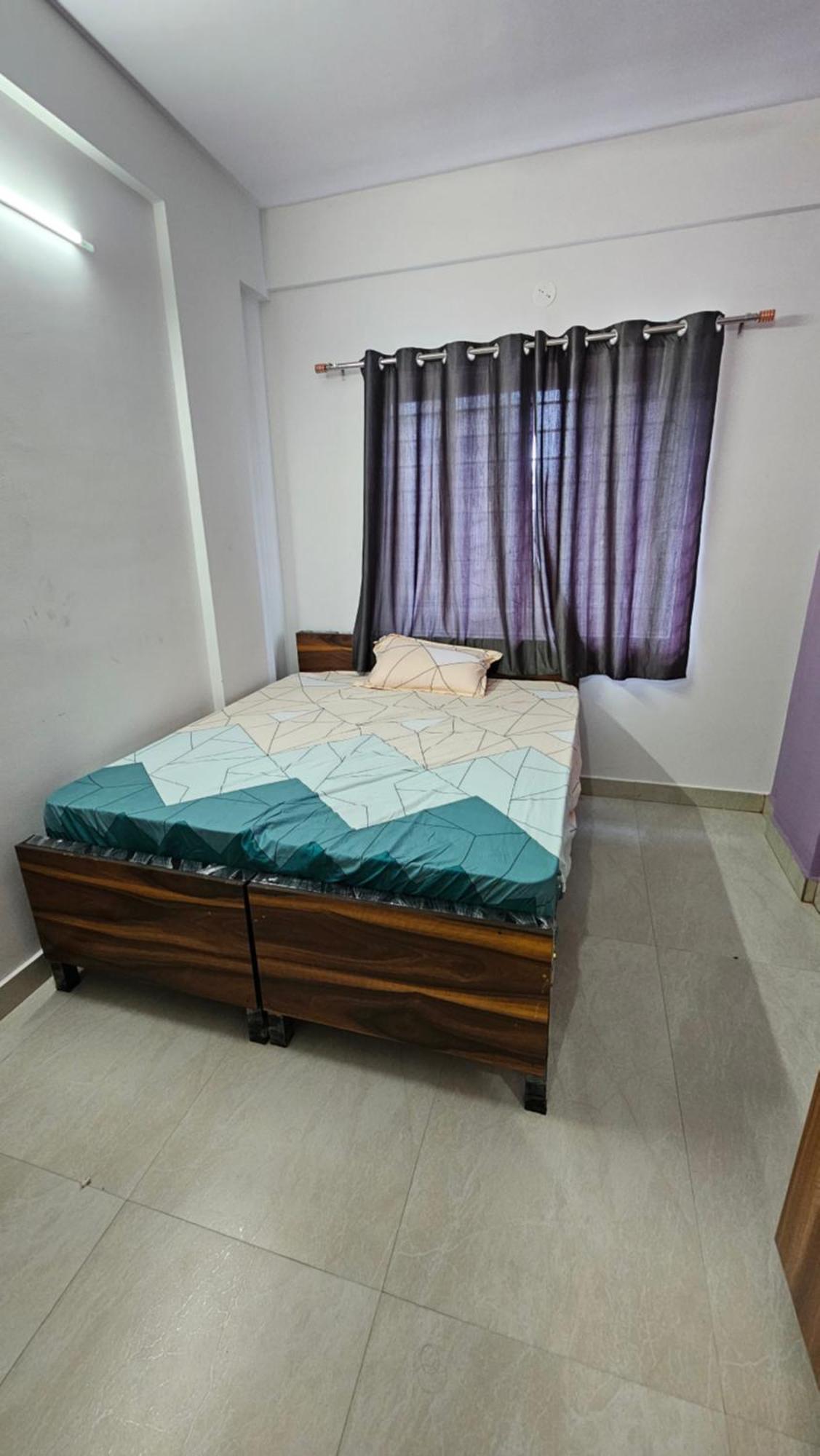 V2 Rooms Bangalore Exterior foto