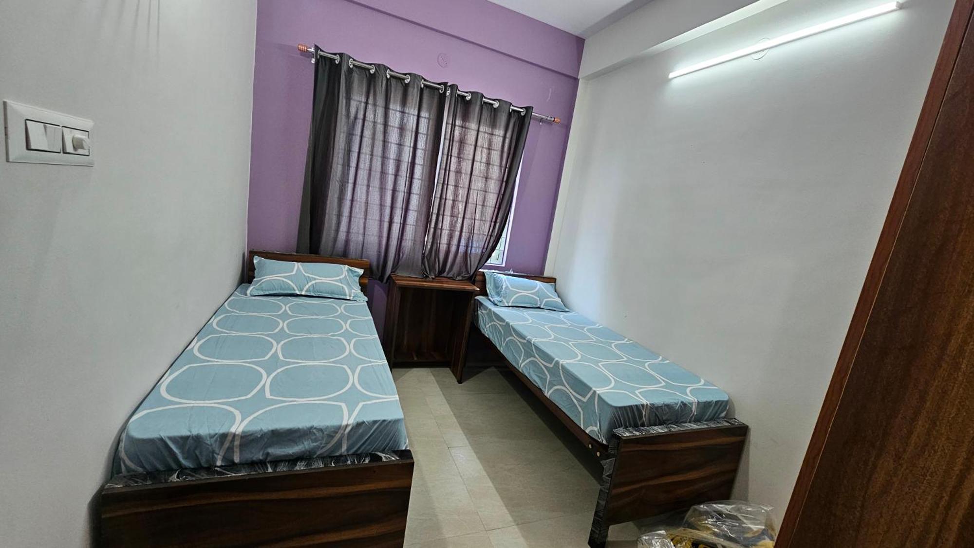 V2 Rooms Bangalore Habitación foto